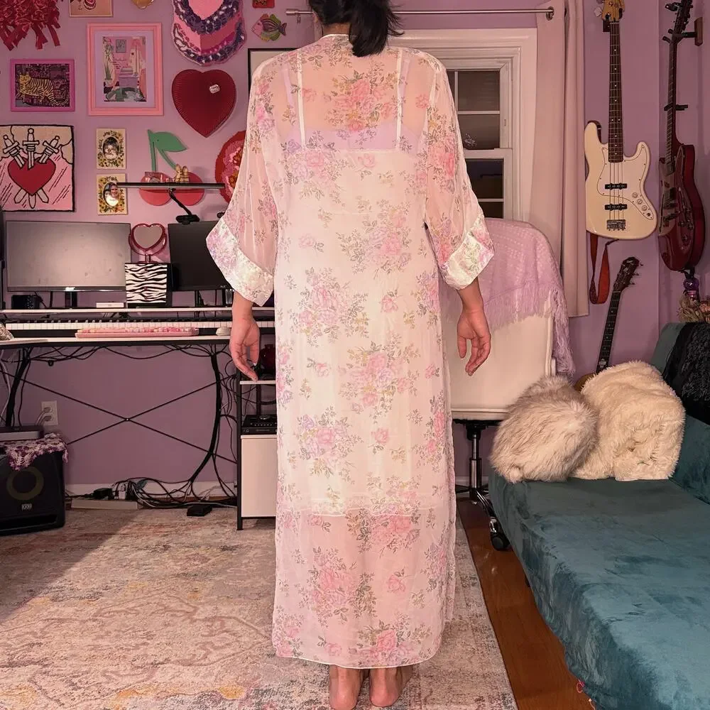 Vintage 80s sheer floral coquette robe - Picture 9 of 9